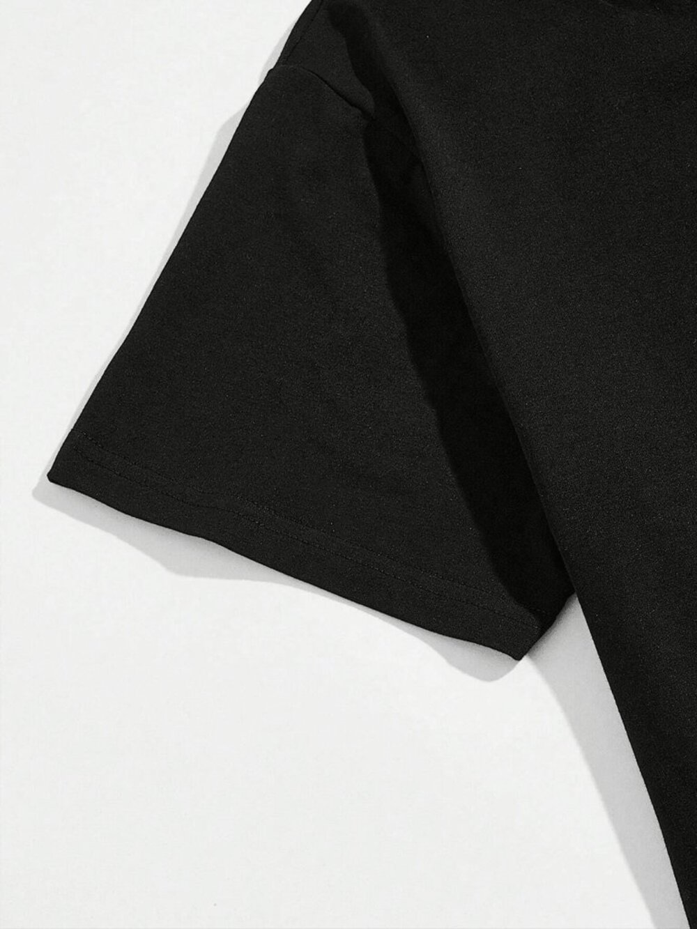 Black Casual Men's Loose Round Neck Drop Sleeve Graphic T-Shirt - Picture 5 of 6
